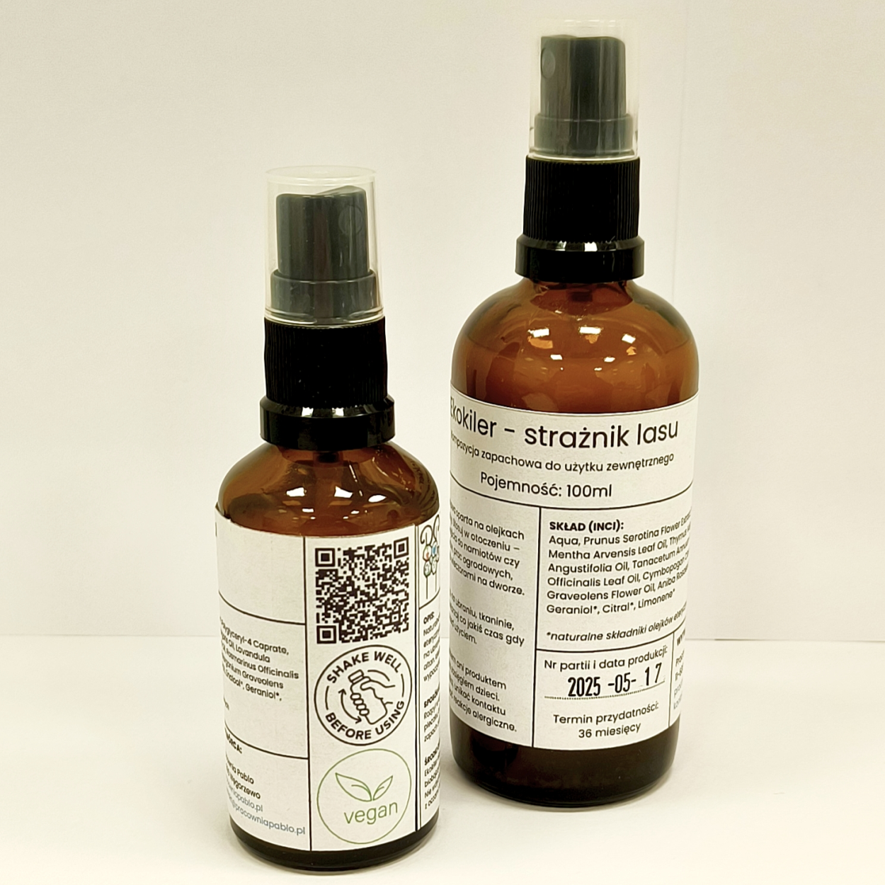 Zdjęcie przedstawia Ekokiler w pojemności 50 i 100ml.